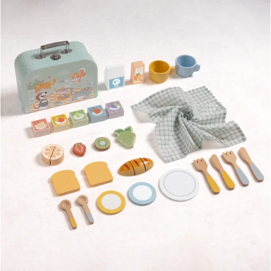 Detský piknikový set v kufríku s taniermi, príbormi a potravinovými doplnkami