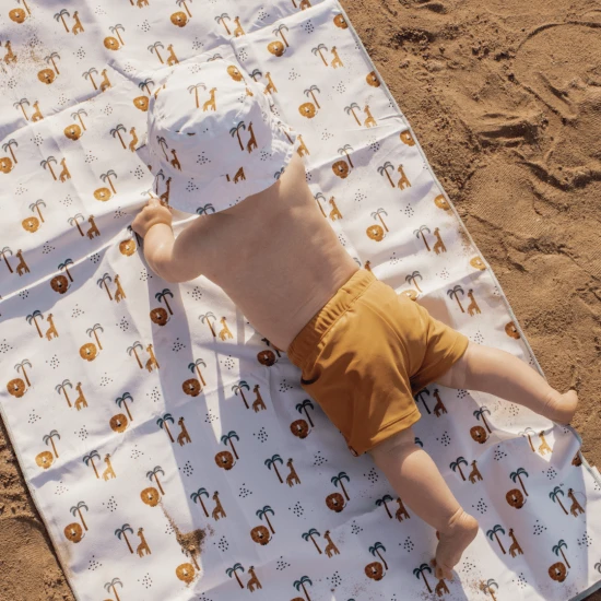 Detský plážový uterák z mikrovlákna Jungle 135 x 65 cm od Swim Essentials
