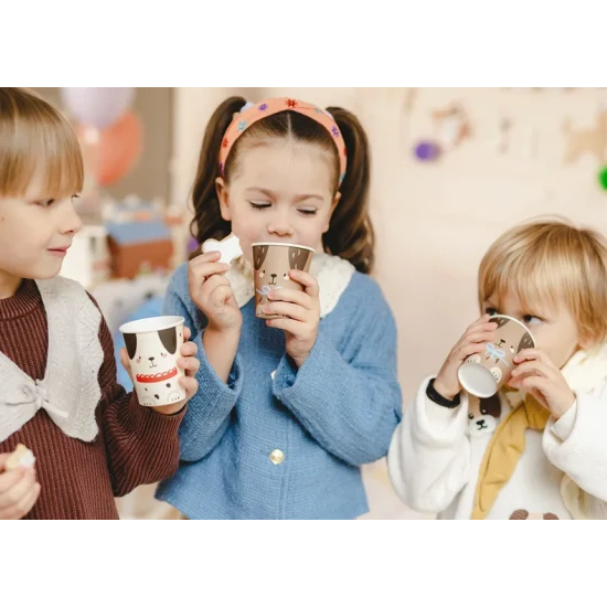 Papierové poháre so psíkom na detskú párty