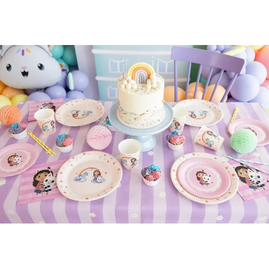 Papierové taniere Gabby’s Dollhouse s farebným motívom