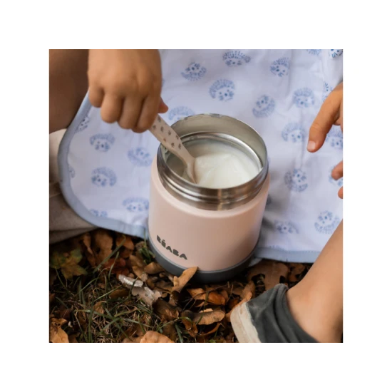 Ružová termoska na jedlo vhodná na dlhé cesty pre maláých maškrtníkov.