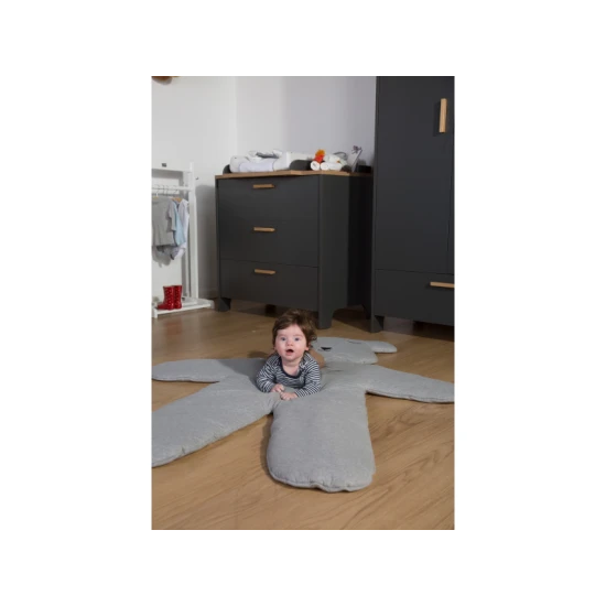 Childhome Medveď Teddy Jersey Grey 150 cm – mäkká hracia deka do detskej izby