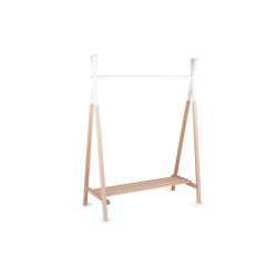 Stojan na oblečenie Tipi drevený