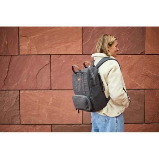 Childhome Family Club Signature Urban Dark Grey – prebaľovací batoh 40×30×16 cm