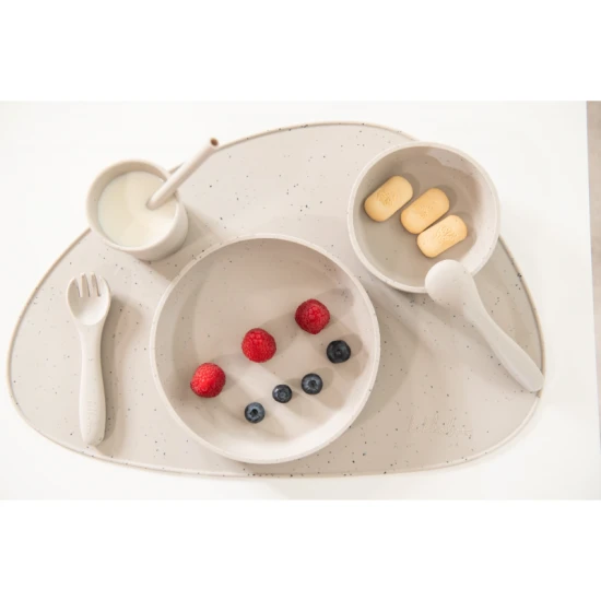 Jedálenská sada 5-dielna Platinum Silicone Sand - KikkaBoo 31302050002KB