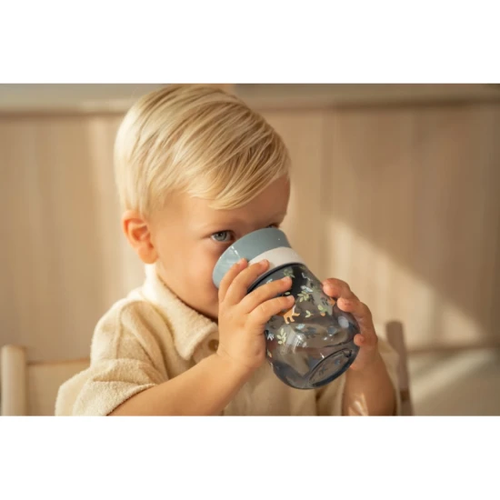 Kvalitný trénovací hrnček Little Dutch s jednoduchým čistením a objemom 300 ml s motívom lesa.