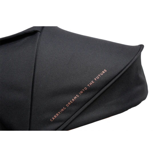 Maxi-Cosi Oslo Carbon kočík Essential Black