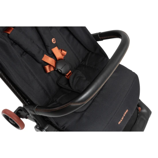 Maxi-Cosi Oslo Carbon kočík Essential Black
