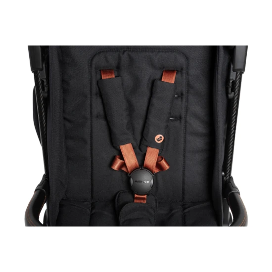 Maxi-Cosi Oslo Carbon kočík Essential Black