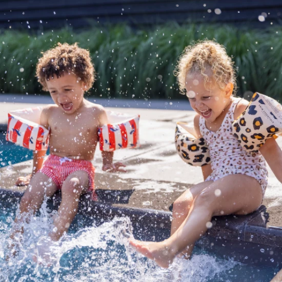 Detské nafukovacie rukávniky Swim Essentials Veľryby pre deti, ideálne na plávanie v bazéne aj pri mori